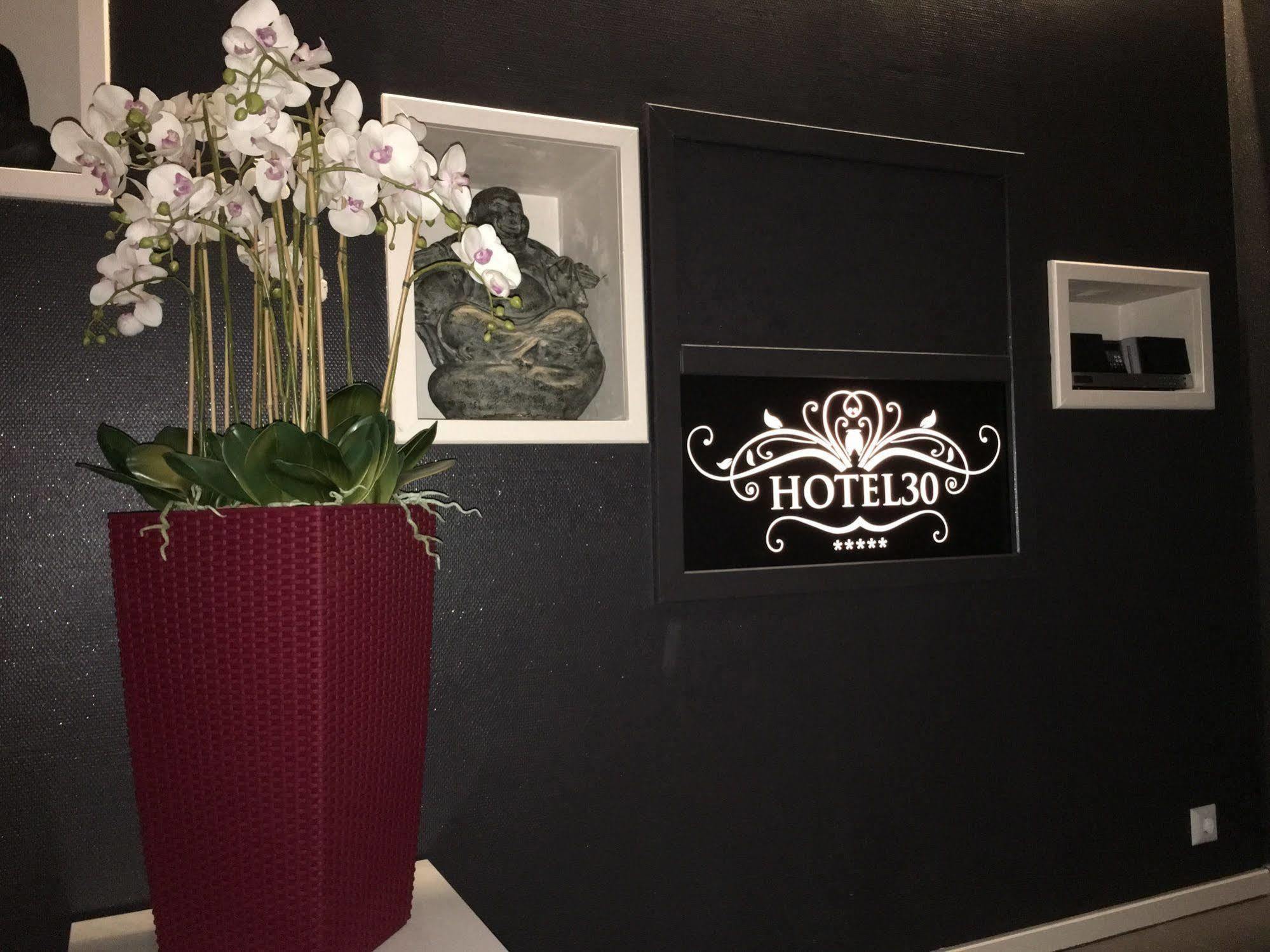 אננהיים Hotel30 - Adults Only מראה חיצוני תמונה